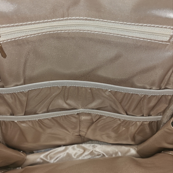 JUJUBE MIDI BackPack Olive Green In Chromatic Linen will Include Dust Bag - Picture 7 of 8